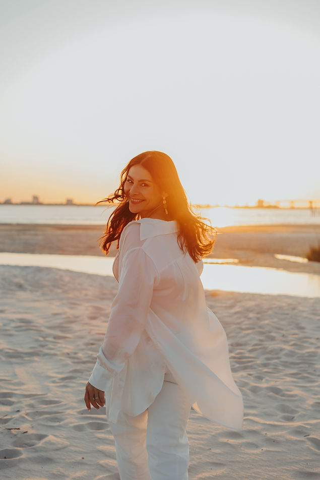 Sunset Samantha Pascoal Coach & Counsellor Registered Psychotherapist