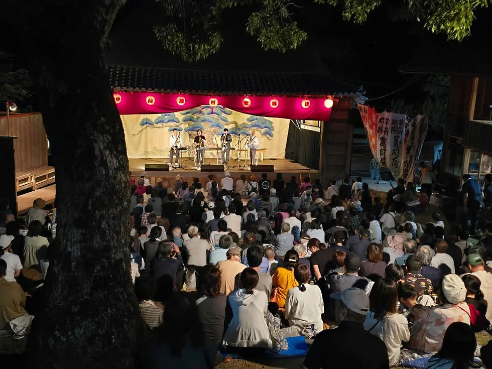 小豆島　中村農村歌舞伎舞台　サキソフォビア