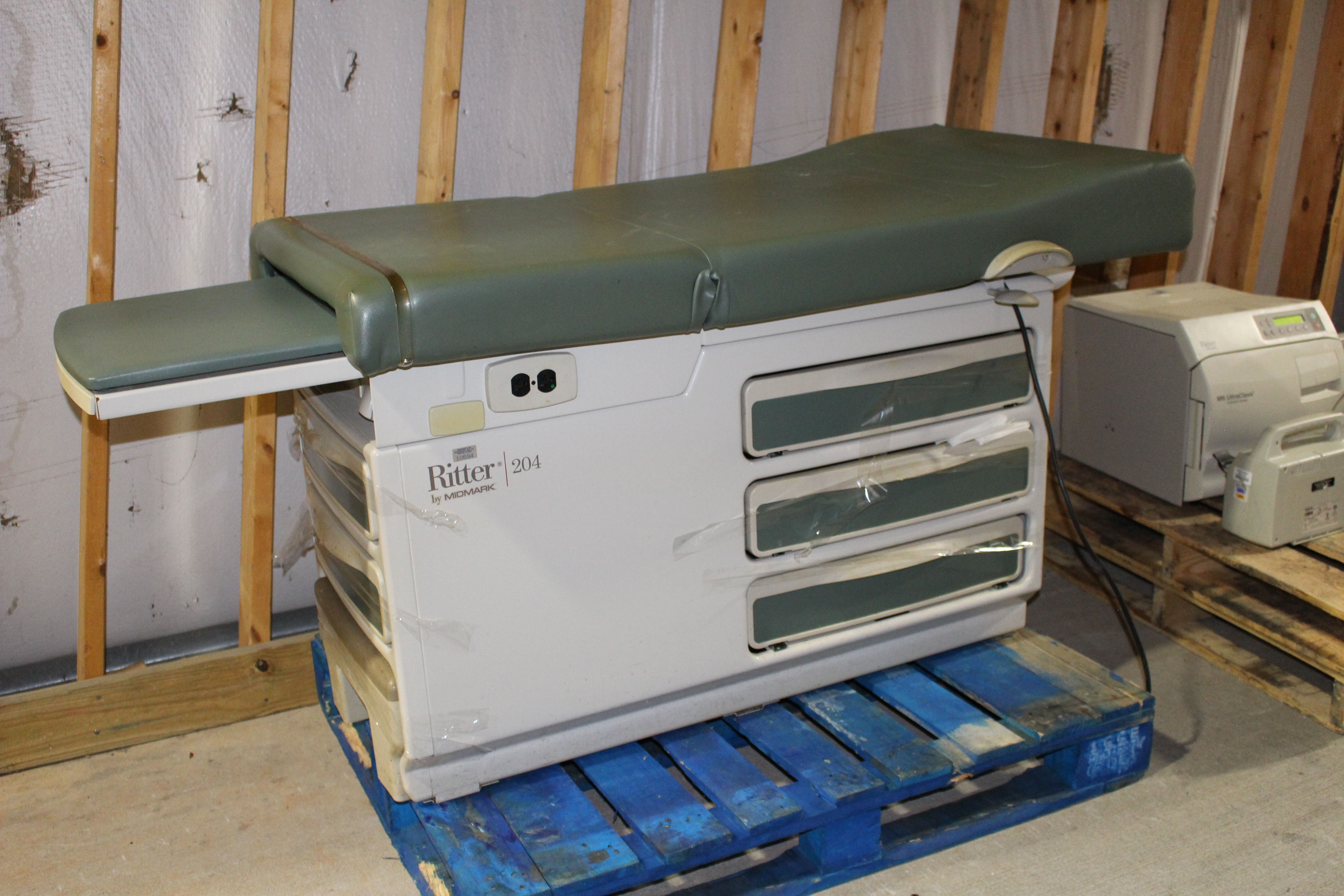 Ritter/Midmark 204 Exam Table