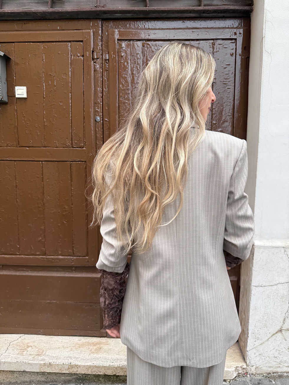 Miniatura: Haveone - Giacca gessata con manica in pizzo