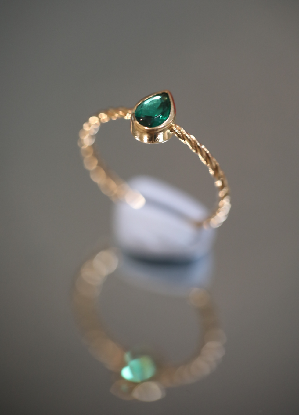 Thumbnail: Emerald Dew Glow Ring