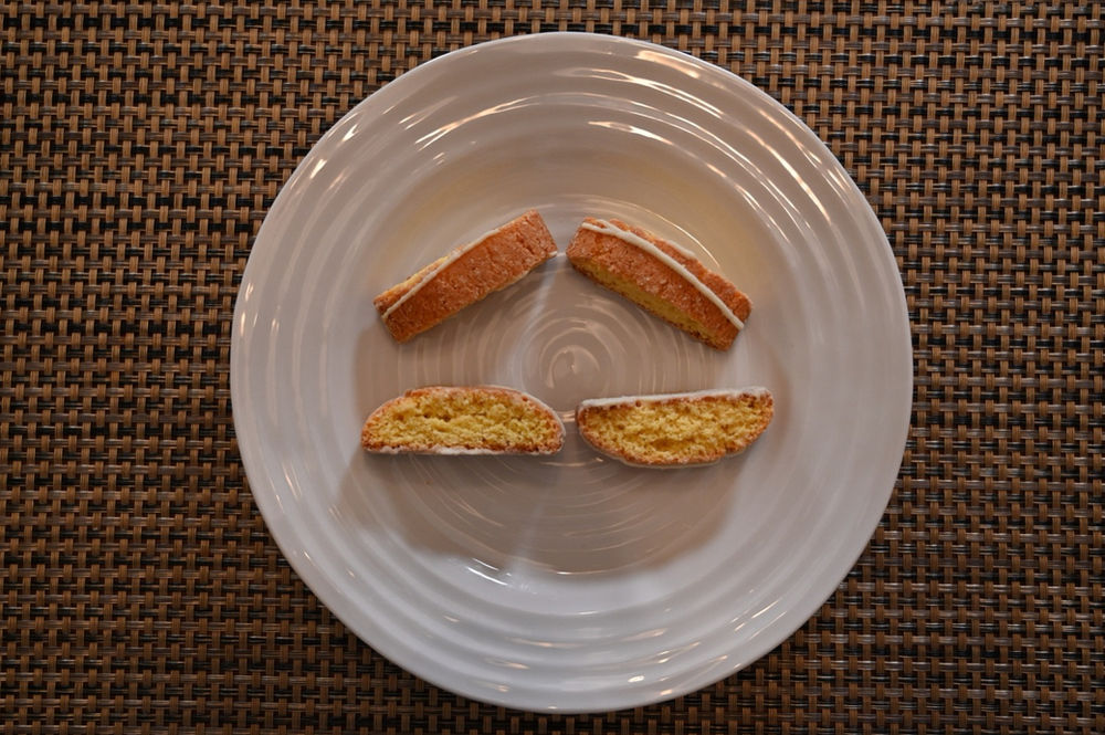Costco Nonni's Limoncello Biscotti Bites Review