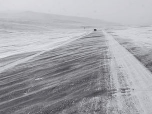 Хүйтний эрч чангарч, цасан шуурга шуурна