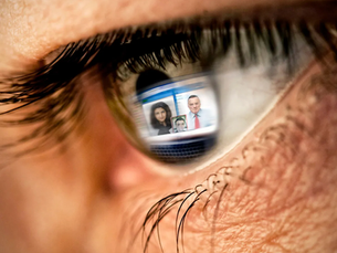 Screen Time in the Summertime: How to Keep Your Eyes Fresh Indoors
