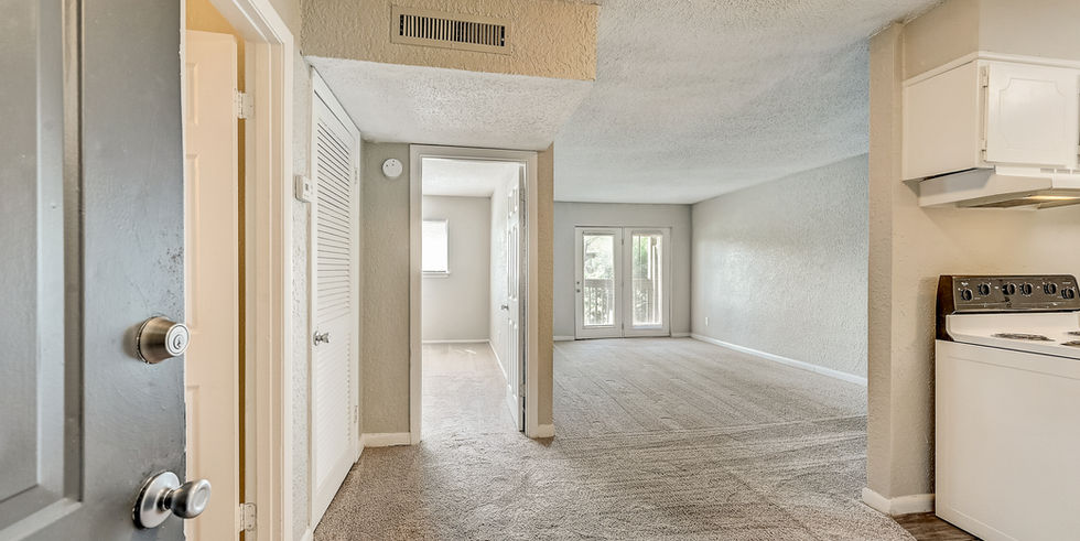 1 Bedroom Apartments Jacksonville FL | The Lakeside Nest