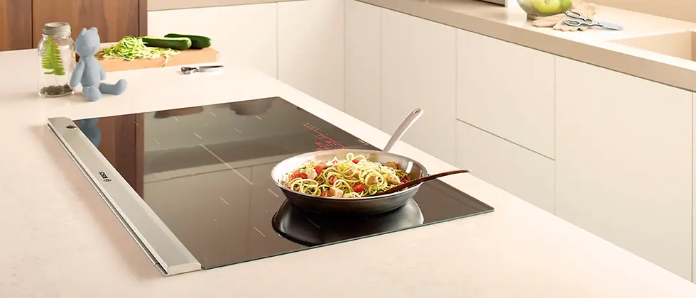 27151100_BO_US_InductionCooktop_Stage_2200x942.webp