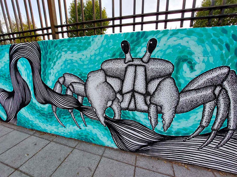 Arte mural em fachada de colégio na cidade de Madrid, Espanha. Participação no projeto de arte urbana "Muraltalaz".