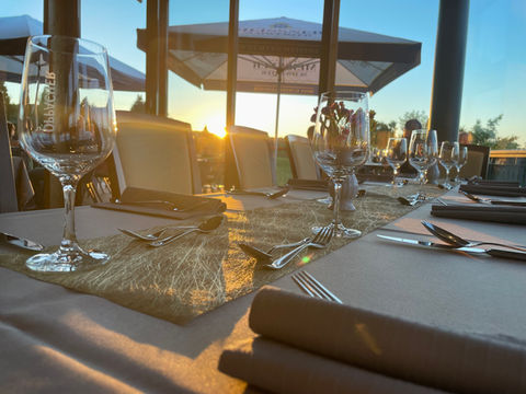 Ferdinand Restaurant Impression Abendstimmung.jpg