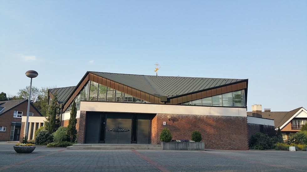 Katholischer Gottesdienst im Freien, vor dem Piesberger Gesellschaftshaus