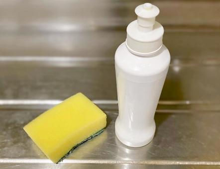 食器用洗剤の使用で肌荒れが起きる場合がある