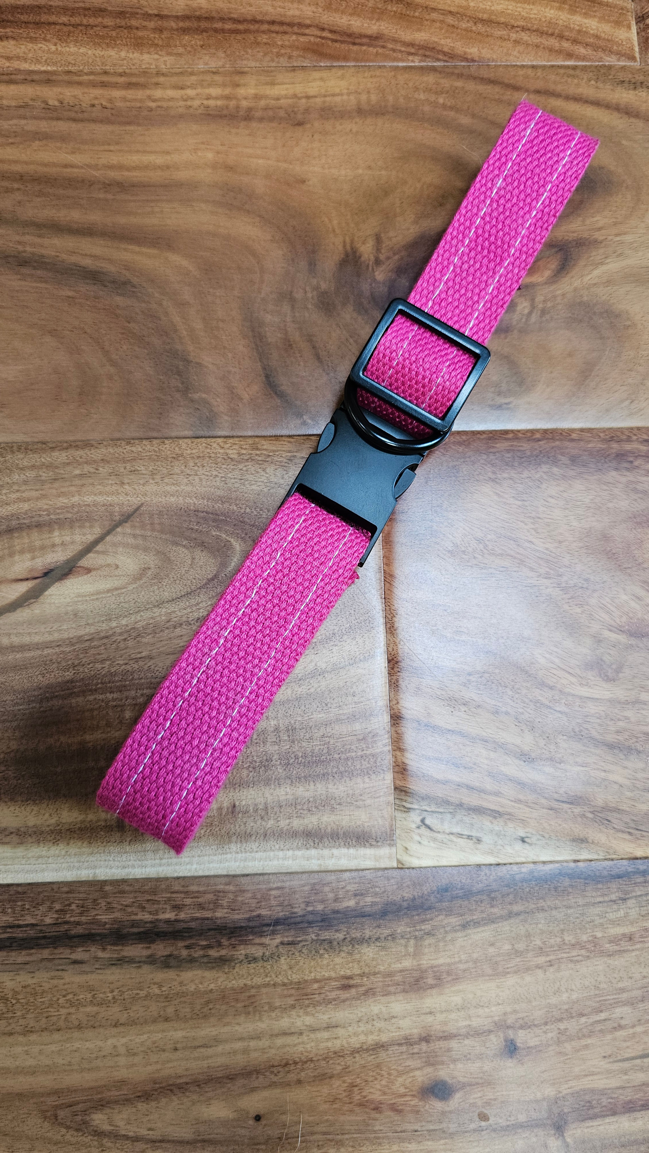 Fuchsia Dog Collar