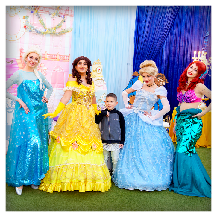 New interactive show for true princesses. Themed games and delightful souvenirs for every young girl - the princess in school.