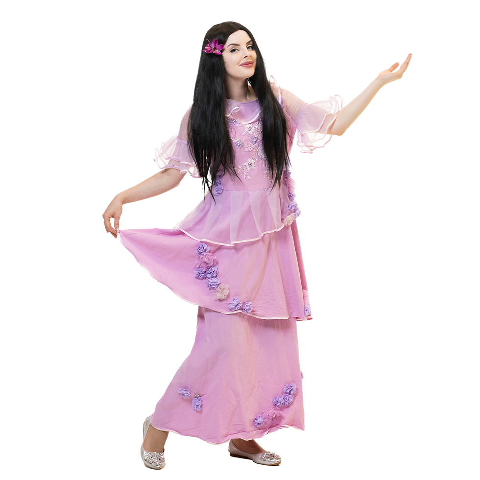 Isabela brings blooming magic to parties in Los Angeles, guiding kids through flower games, petal dances, and graceful photos with gentle charm.