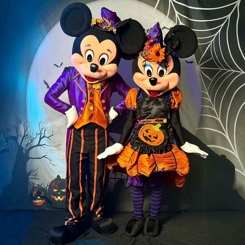 Minnie Mouse brings cheerful Halloween colors, themed games, and photo fun, perfect for schools, daycares, and seasonal parties. Highly popular.