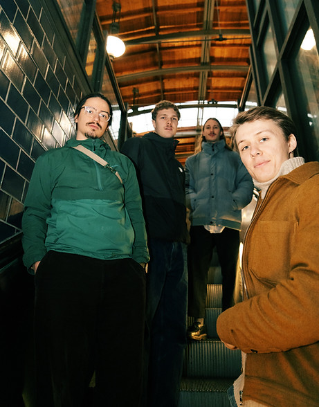 GROUNDING Pressefoto hoch 1 Shin Jeong Hoon.jpg