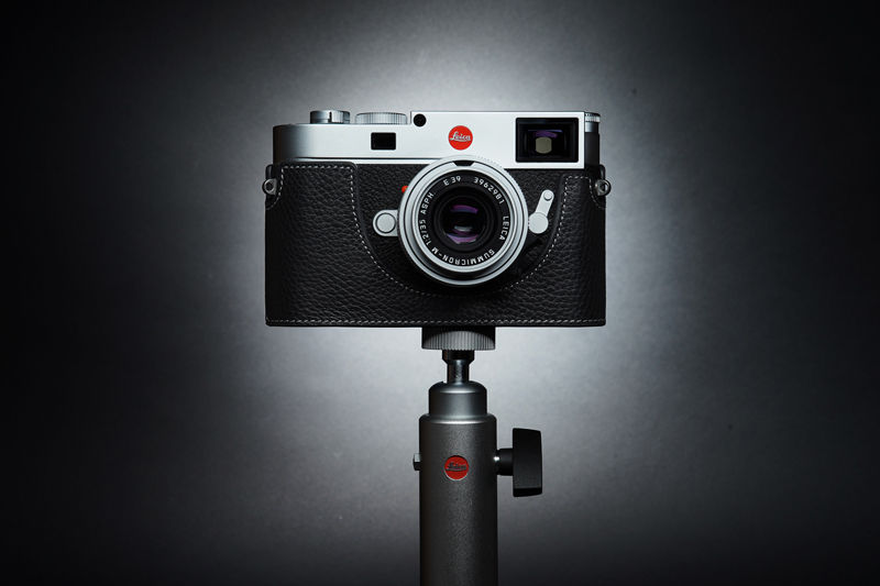 底部螺絲可直接鎖腳架