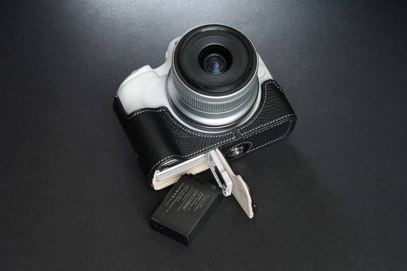 專利開底設計，方便更換電池