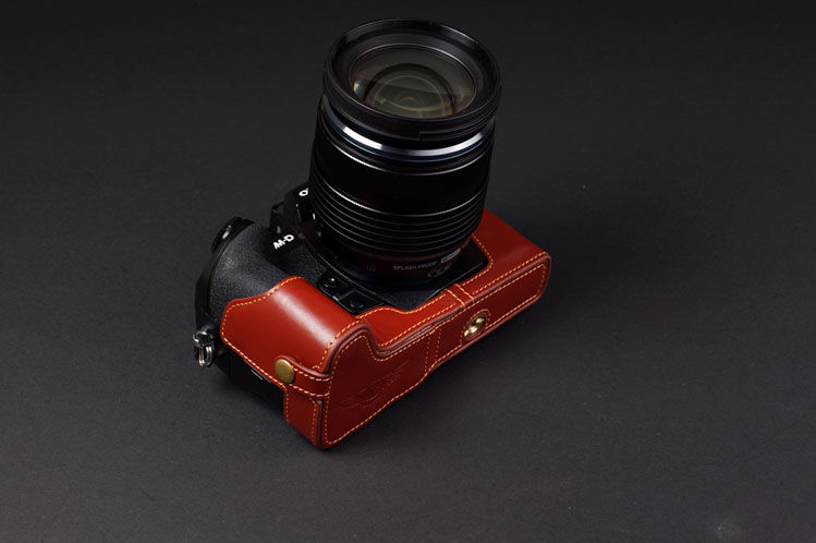 底部平整可平放於桌面