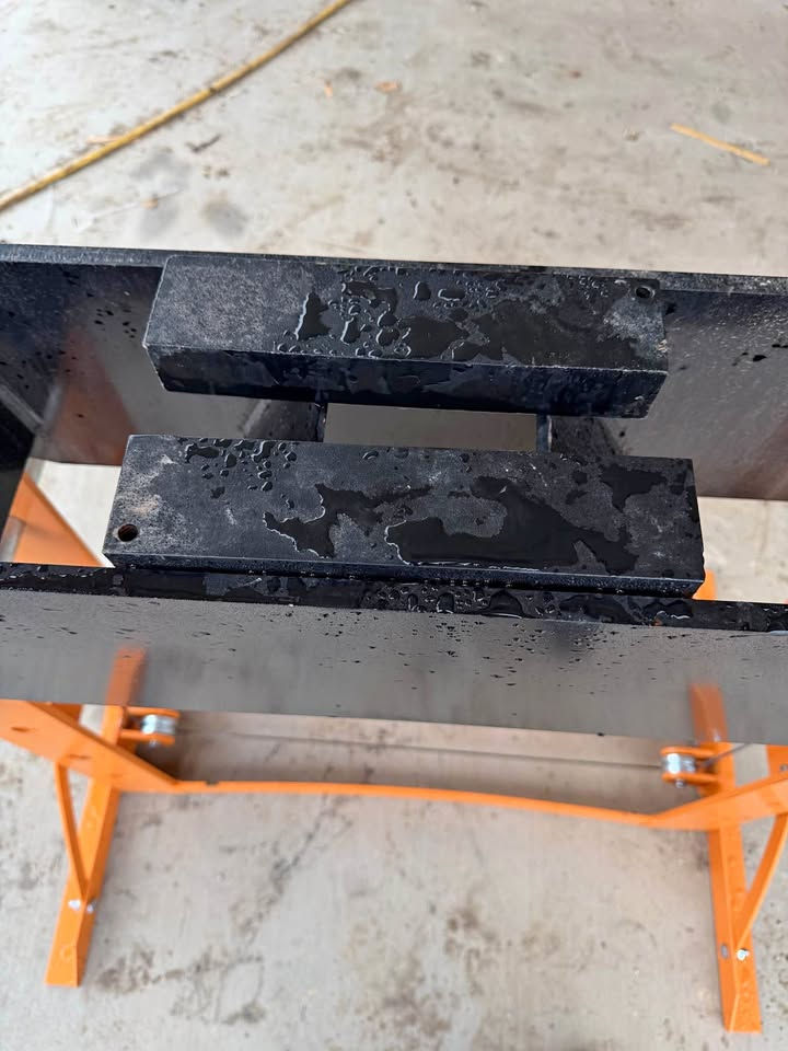 Thumbnail: Landhonor LHR-SP50 Air Over Hydraulic Shop Press (50TON)