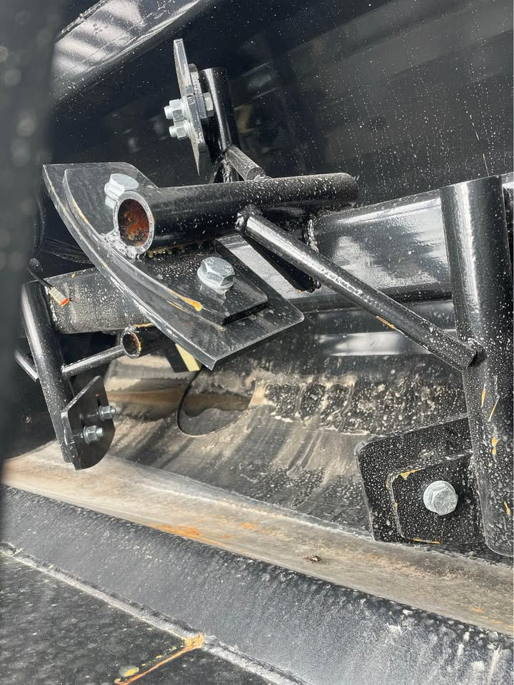 Thumbnail: AGT Quick Attach Concrete Mixer