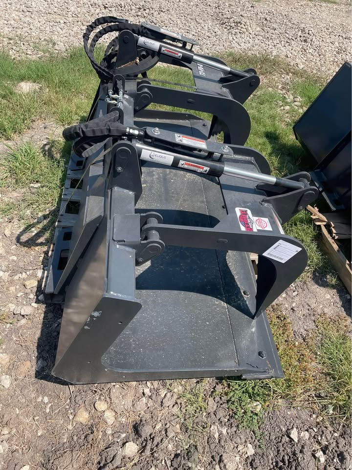 Thumbnail: Stout 72-FB-D Quick Attach Demo Grapple