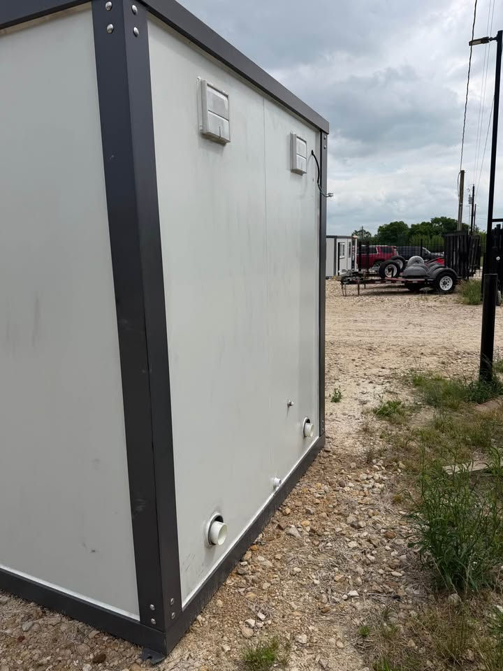 Thumbnail: Bastone 2 Stall Portable Restroom