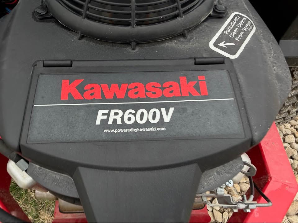 Thumbnail: Country Clipper Avenue 42” Zero Turn Mower