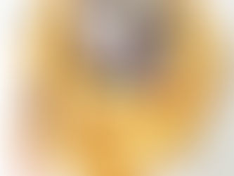 The “Flat-Lay” Check: How to Spot a Scarf That Will Twist or Warp When Worn