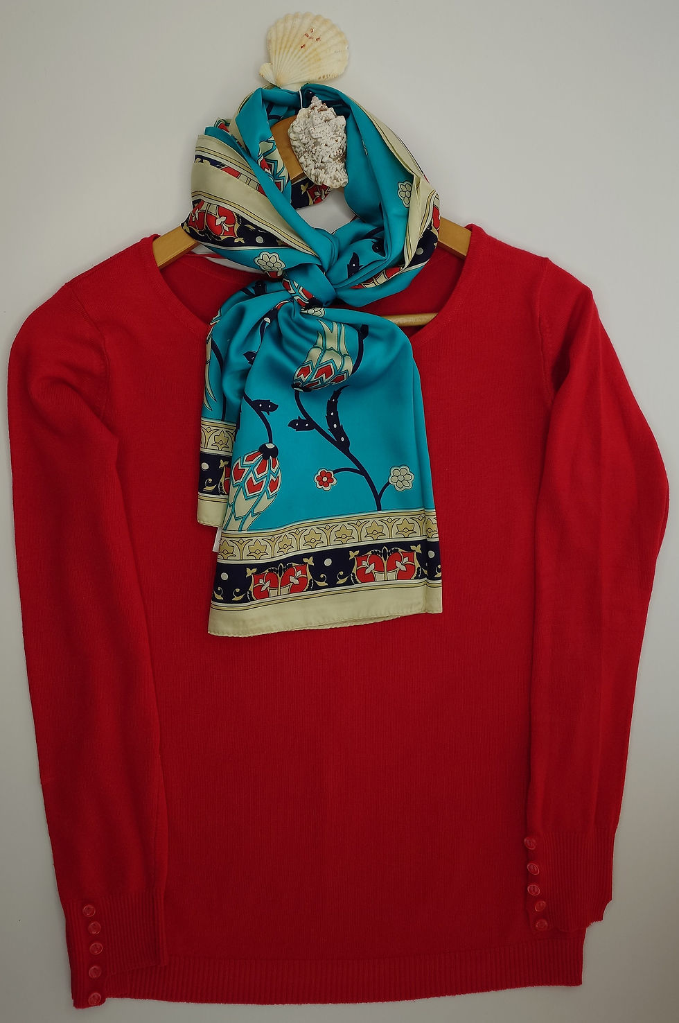 Thumbnail: MutluHan Turkish Scarf - 100% Silk Tulip Design | Turquoise