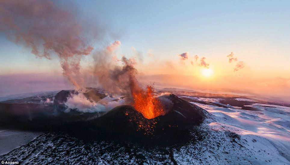 Mount Erebus Volcano. Image Source: ThingLink