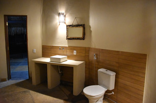 toilette redario 1_edited.jpg