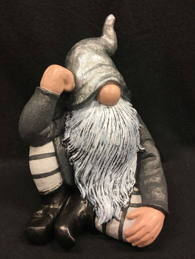 Stor grånisse - kr. 500,-