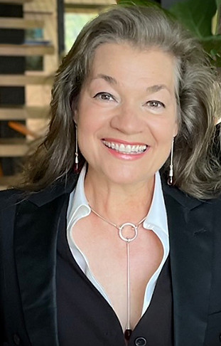 Amanda Head Shot.jpg