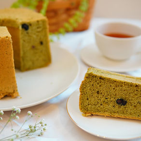 抹茶と黒豆　シフォン