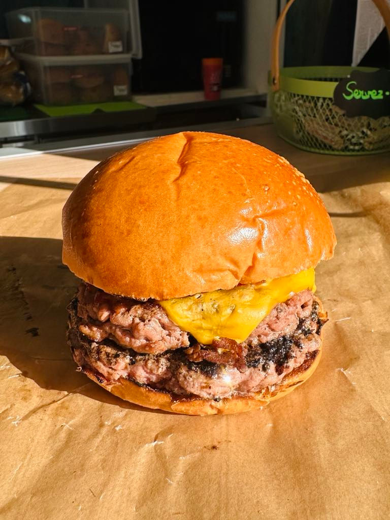 Burger Le Classique image