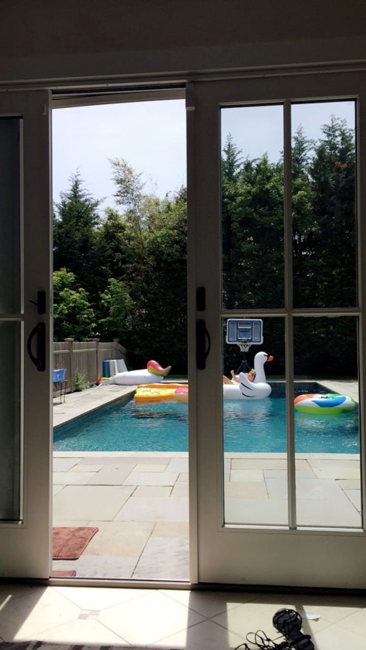 FLOATIES