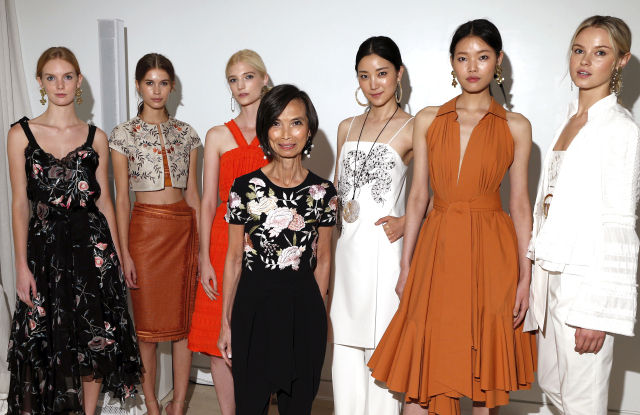 Josie Natori RTW Spring 2017