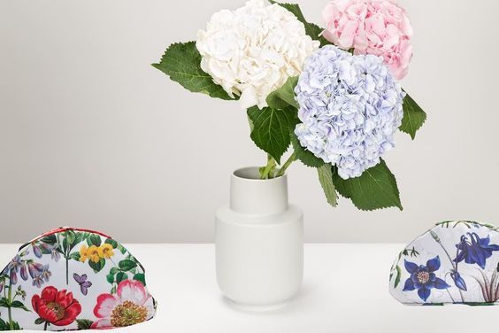 Jacaranda Living cosmetic bags with floral print