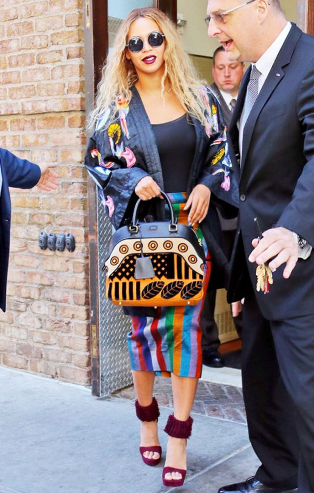 beyonce-just-wore-two-major-trends-at-once-1808150-1466103936.640x0c