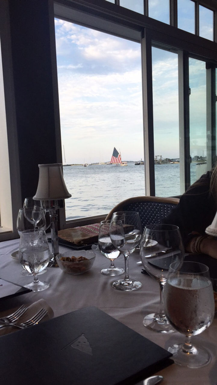 Yacht Club