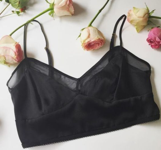 black-lingerie-roses