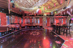 Tanzfläche_800_hell