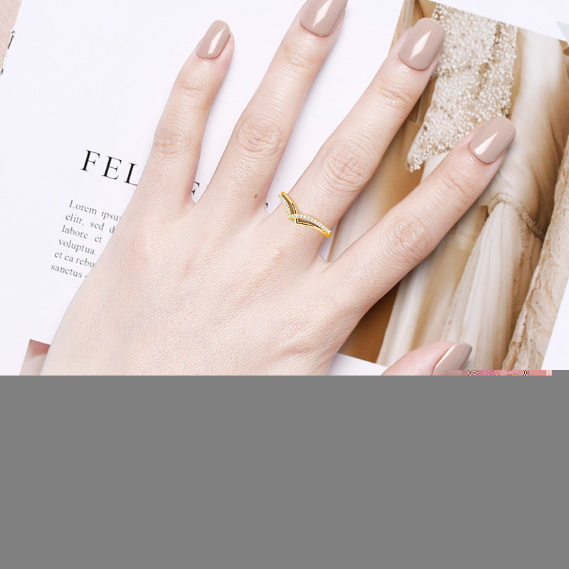 Thumbnail: Alara Chevron Diamond Wedding Ring