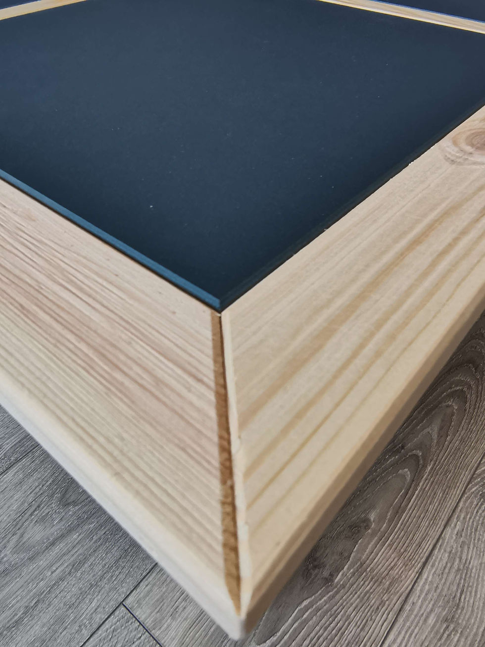 Thumbnail: Pine and forbo coffee table

Handmade coffee table made with pine wood and forbo