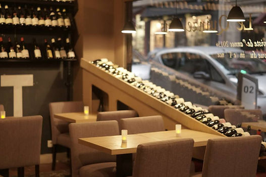 LQV Paris Inside.jpg