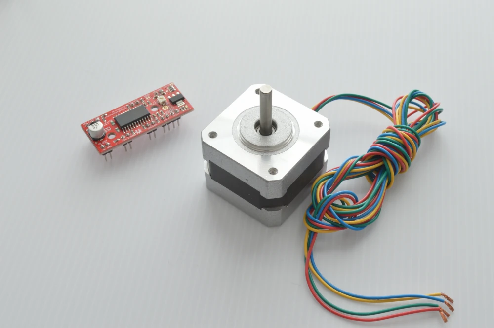 Stepper motor and motor controller