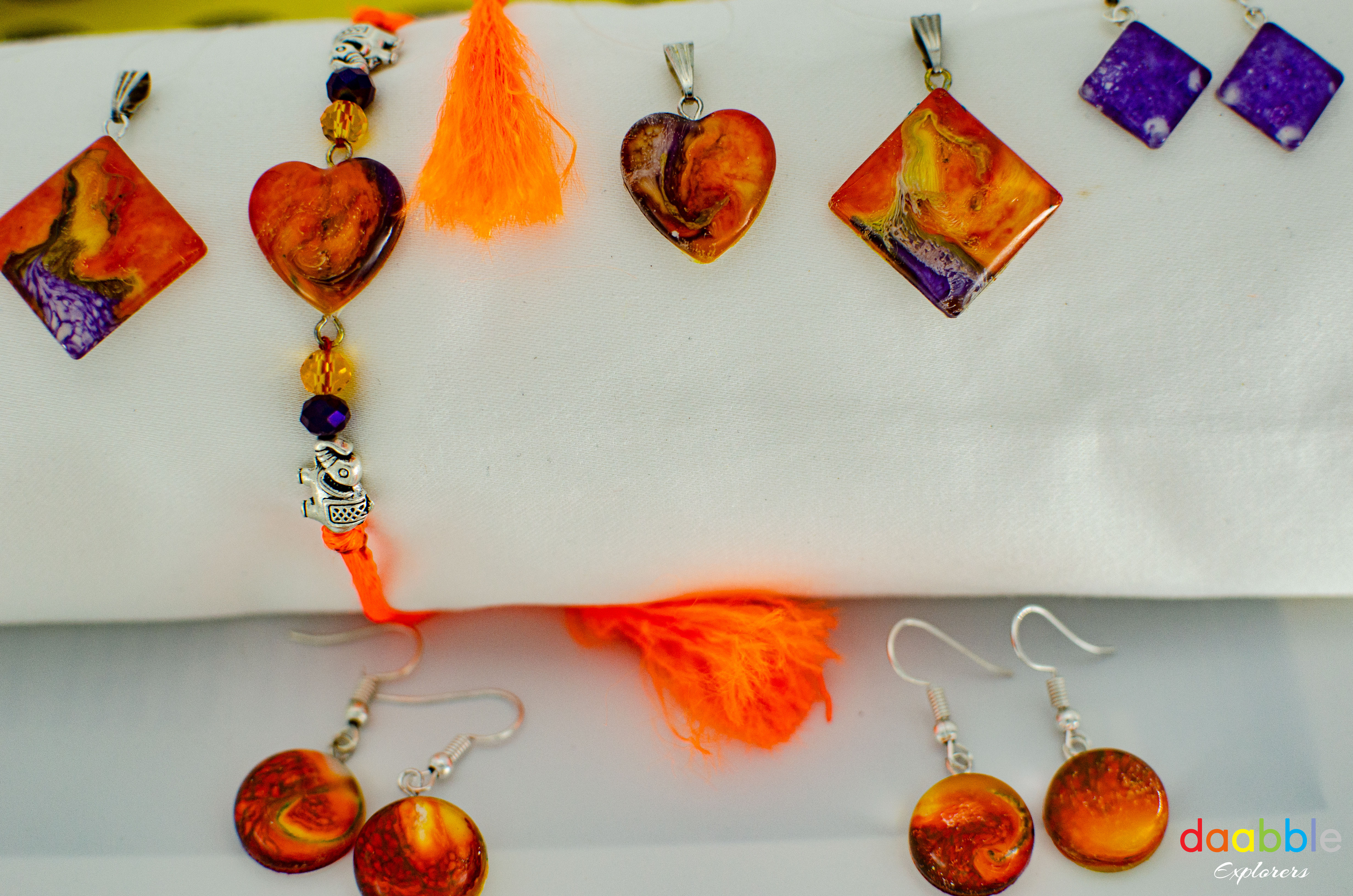 Set 7: Rakhi (200) + Pendant (150,250,250) + Earrings (100,200,200)