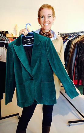Lyn Cowie is Seattle's Eastside eco wardrobe stylist