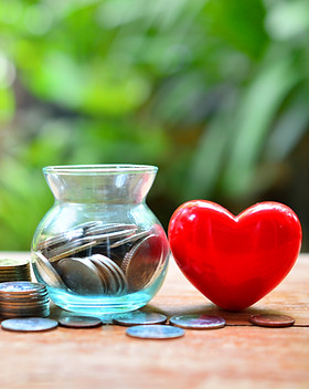 money saving set with red heart for conc