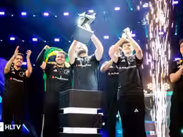 FURIA анхны цомоо хүртэв